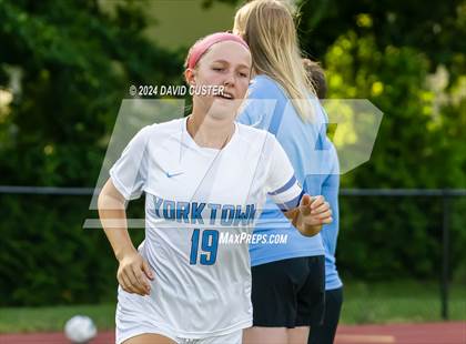 Thumbnail 1 in Yorktown @ Oakton (VHSL Class 6 Region D Quarter Final) photogallery.