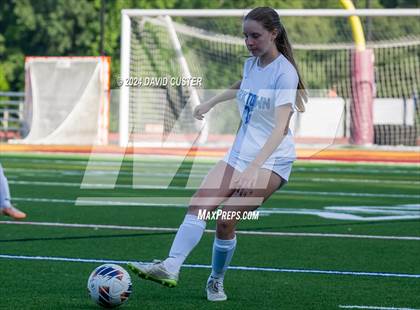 Thumbnail 3 in Yorktown @ Oakton (VHSL Class 6 Region D Quarter Final) photogallery.