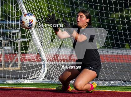 Thumbnail 3 in Yorktown @ Oakton (VHSL Class 6 Region D Quarter Final) photogallery.