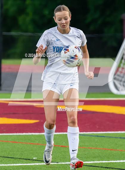 Thumbnail 1 in Yorktown @ Oakton (VHSL Class 6 Region D Quarter Final) photogallery.