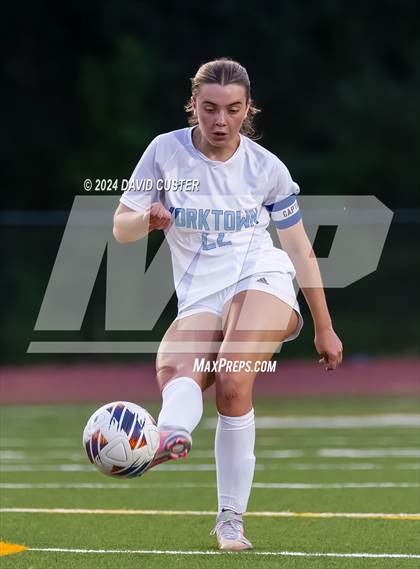 Thumbnail 3 in Yorktown @ Oakton (VHSL Class 6 Region D Quarter Final) photogallery.