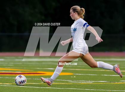 Thumbnail 2 in Yorktown @ Oakton (VHSL Class 6 Region D Quarter Final) photogallery.