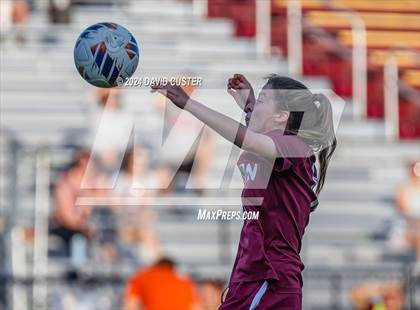 Thumbnail 1 in Yorktown @ Oakton (VHSL Class 6 Region D Quarter Final) photogallery.