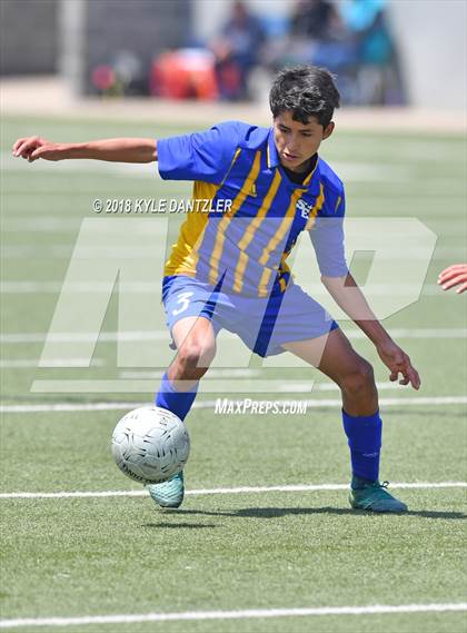 Thumbnail 2 in San Elizario vs Bridgeport (4A Region 1 Final) photogallery.