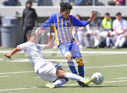 Thumbnail 3 in San Elizario vs Bridgeport (4A Region 1 Final) photogallery.