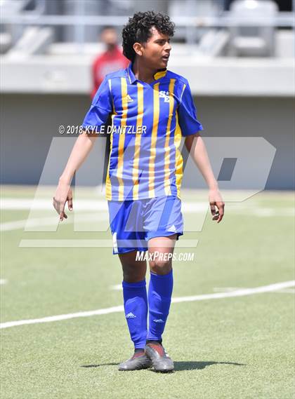 Thumbnail 3 in San Elizario vs Bridgeport (4A Region 1 Final) photogallery.
