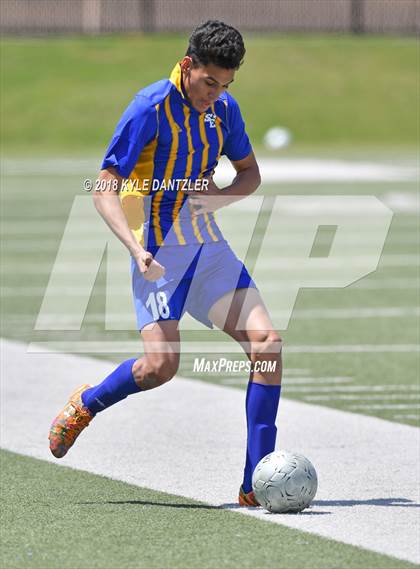 Thumbnail 1 in San Elizario vs Bridgeport (4A Region 1 Final) photogallery.