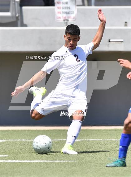 Thumbnail 3 in San Elizario vs Bridgeport (4A Region 1 Final) photogallery.