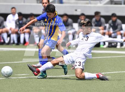 Thumbnail 2 in San Elizario vs Bridgeport (4A Region 1 Final) photogallery.