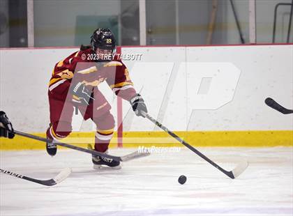 Thumbnail 3 in Ithaca vs Beekmantown photogallery.