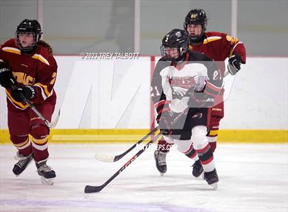 Thumbnail 3 in Ithaca vs Beekmantown photogallery.