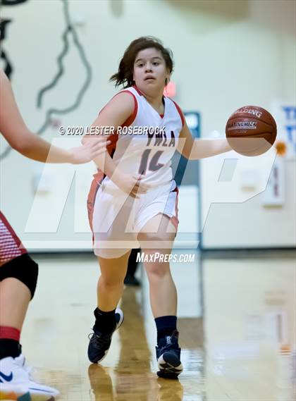 Thumbnail 1 in Rocksprings vs. Young Women's Leadership Academy (Comfort Holiday Classic) photogallery.
