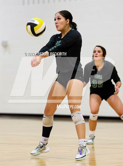 Thumbnail 3 in Tioga vs. Valley View (Denison Invitational Showcase) photogallery.