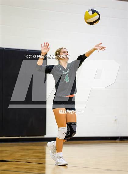 Thumbnail 3 in Tioga vs. Valley View (Denison Invitational Showcase) photogallery.