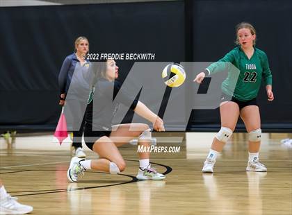 Thumbnail 3 in Tioga vs. Valley View (Denison Invitational Showcase) photogallery.