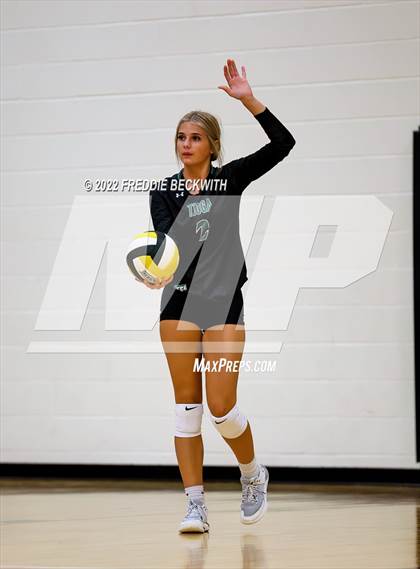 Thumbnail 2 in Tioga vs. Valley View (Denison Invitational Showcase) photogallery.
