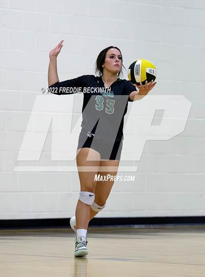 Thumbnail 2 in Tioga vs. Valley View (Denison Invitational Showcase) photogallery.