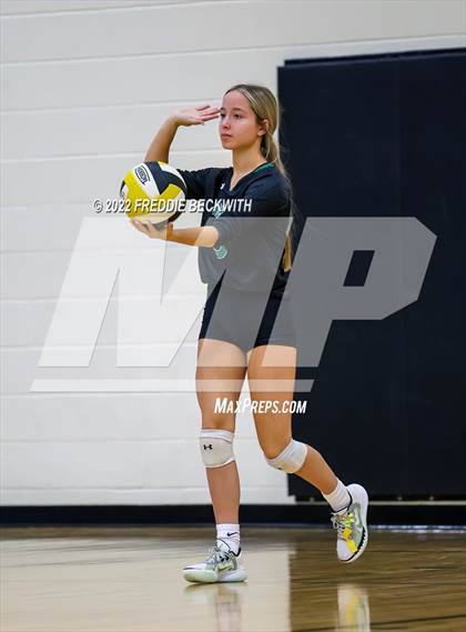 Thumbnail 2 in Tioga vs. Valley View (Denison Invitational Showcase) photogallery.