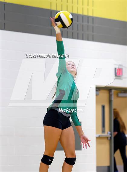Thumbnail 3 in Tioga vs. Valley View (Denison Invitational Showcase) photogallery.