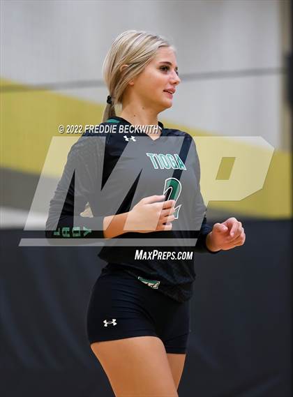 Thumbnail 1 in Tioga vs. Valley View (Denison Invitational Showcase) photogallery.