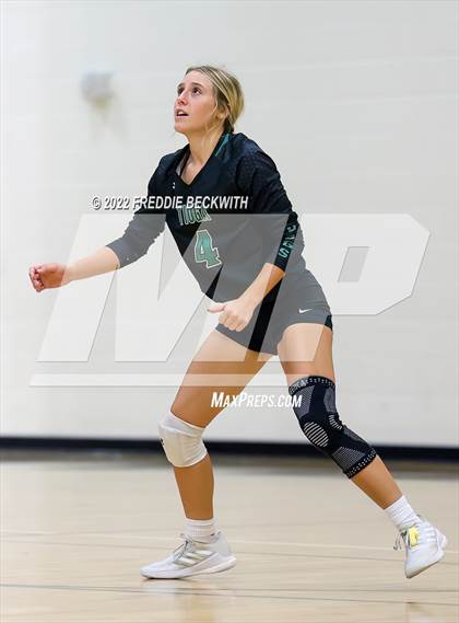 Thumbnail 2 in Tioga vs. Valley View (Denison Invitational Showcase) photogallery.