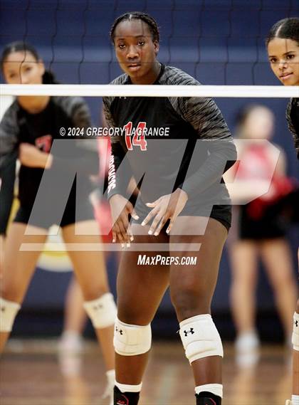 Thumbnail 2 in Mansfield Legacy vs Keller(UIL 6A Volleyball Bi-district) photogallery.