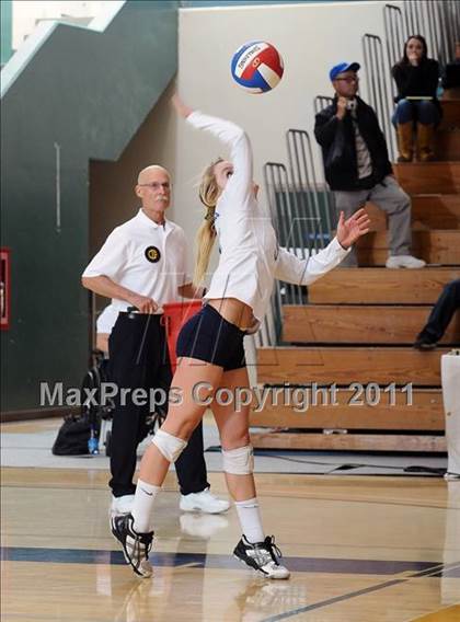 Thumbnail 2 in La Costa Canyon vs. Presentation (CIF State D2 Final) photogallery.