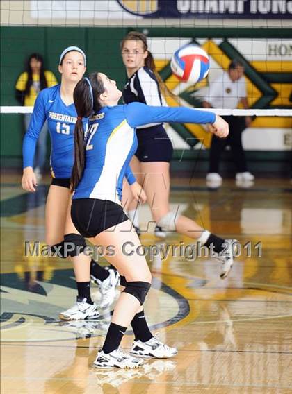 Thumbnail 2 in La Costa Canyon vs. Presentation (CIF State D2 Final) photogallery.