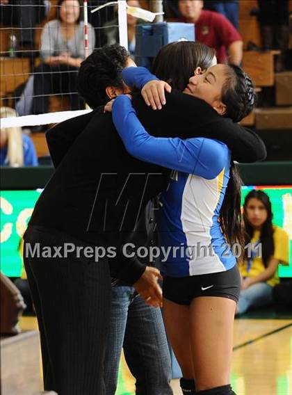 Thumbnail 1 in La Costa Canyon vs. Presentation (CIF State D2 Final) photogallery.