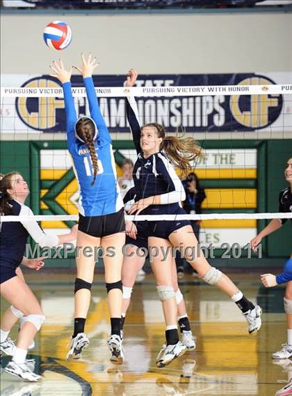 Thumbnail 3 in La Costa Canyon vs. Presentation (CIF State D2 Final) photogallery.