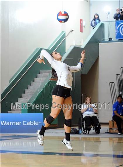 Thumbnail 3 in La Costa Canyon vs. Presentation (CIF State D2 Final) photogallery.