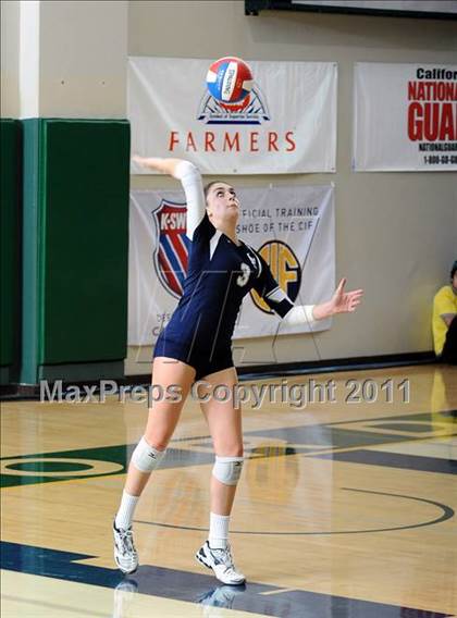 Thumbnail 3 in La Costa Canyon vs. Presentation (CIF State D2 Final) photogallery.