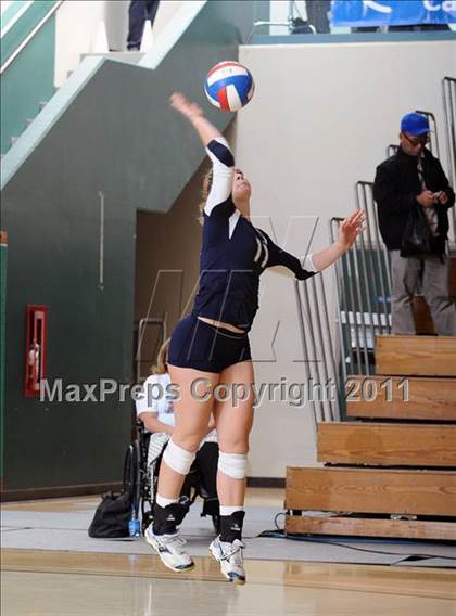 Thumbnail 2 in La Costa Canyon vs. Presentation (CIF State D2 Final) photogallery.
