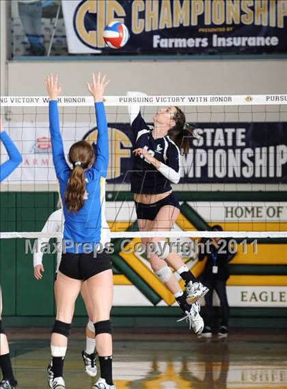 Thumbnail 1 in La Costa Canyon vs. Presentation (CIF State D2 Final) photogallery.