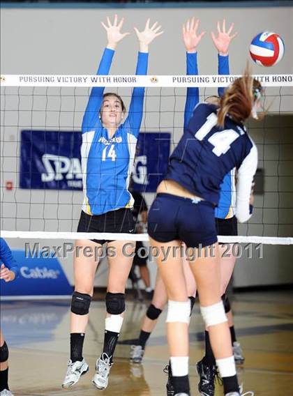 Thumbnail 1 in La Costa Canyon vs. Presentation (CIF State D2 Final) photogallery.