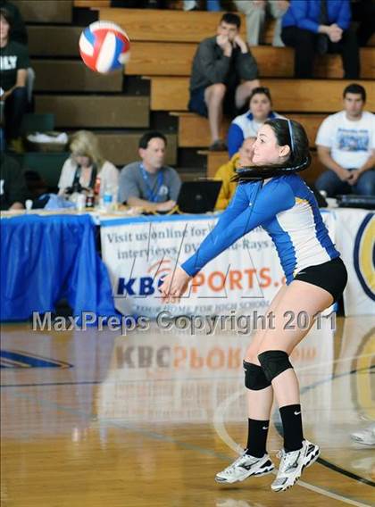 Thumbnail 1 in La Costa Canyon vs. Presentation (CIF State D2 Final) photogallery.