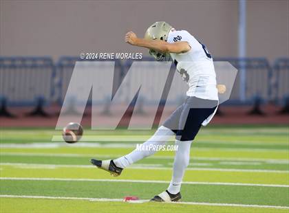 Thumbnail 2 in Notre Dame (SO) vs St Francis photogallery.