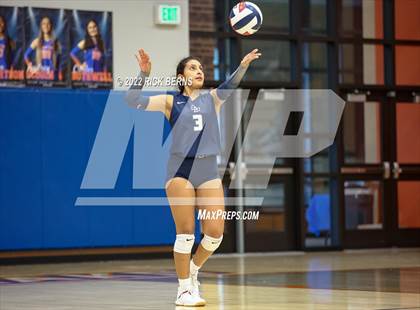 Thumbnail 2 in Grand Oaks vs College Park photogallery.