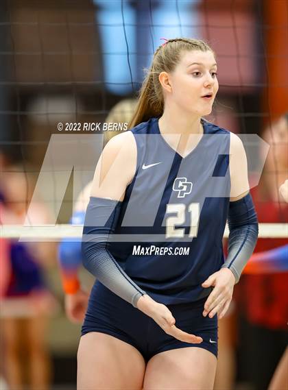 Thumbnail 1 in Grand Oaks vs College Park photogallery.