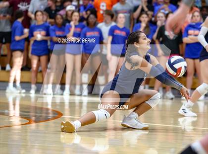 Thumbnail 3 in Grand Oaks vs College Park photogallery.