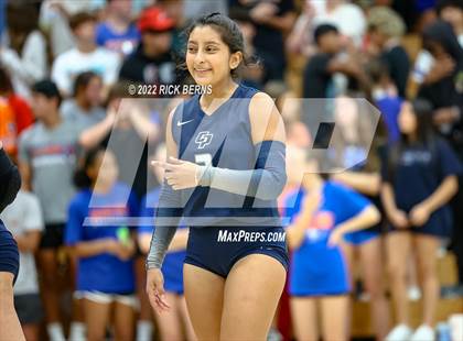 Thumbnail 1 in Grand Oaks vs College Park photogallery.