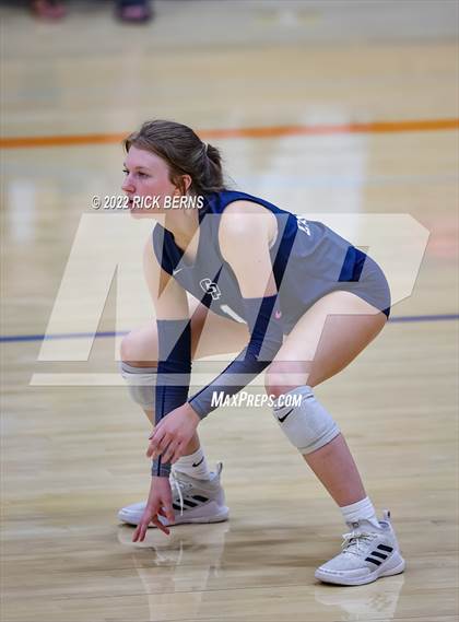 Thumbnail 3 in Grand Oaks vs College Park photogallery.