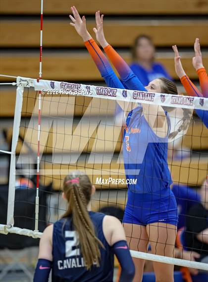 Thumbnail 2 in Grand Oaks vs College Park photogallery.