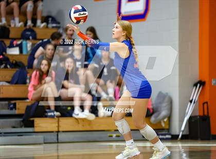 Thumbnail 2 in Grand Oaks vs College Park photogallery.
