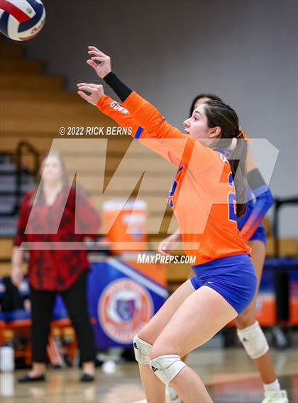 Thumbnail 3 in Grand Oaks vs College Park photogallery.