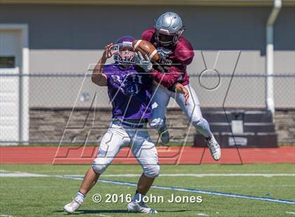 Thumbnail 2 in St. Peter's Prep vs Rumson-Fair Haven (Scrimmage) photogallery.