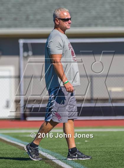 Thumbnail 1 in St. Peter's Prep vs Rumson-Fair Haven (Scrimmage) photogallery.
