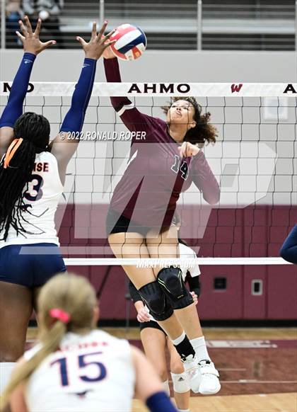 Thumbnail 1 in Sachse @ Wylie photogallery.