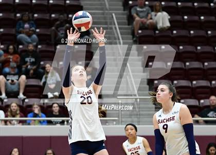 Thumbnail 1 in Sachse @ Wylie photogallery.