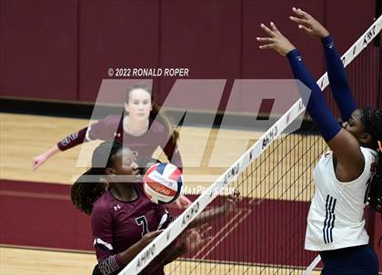 Thumbnail 1 in Sachse @ Wylie photogallery.